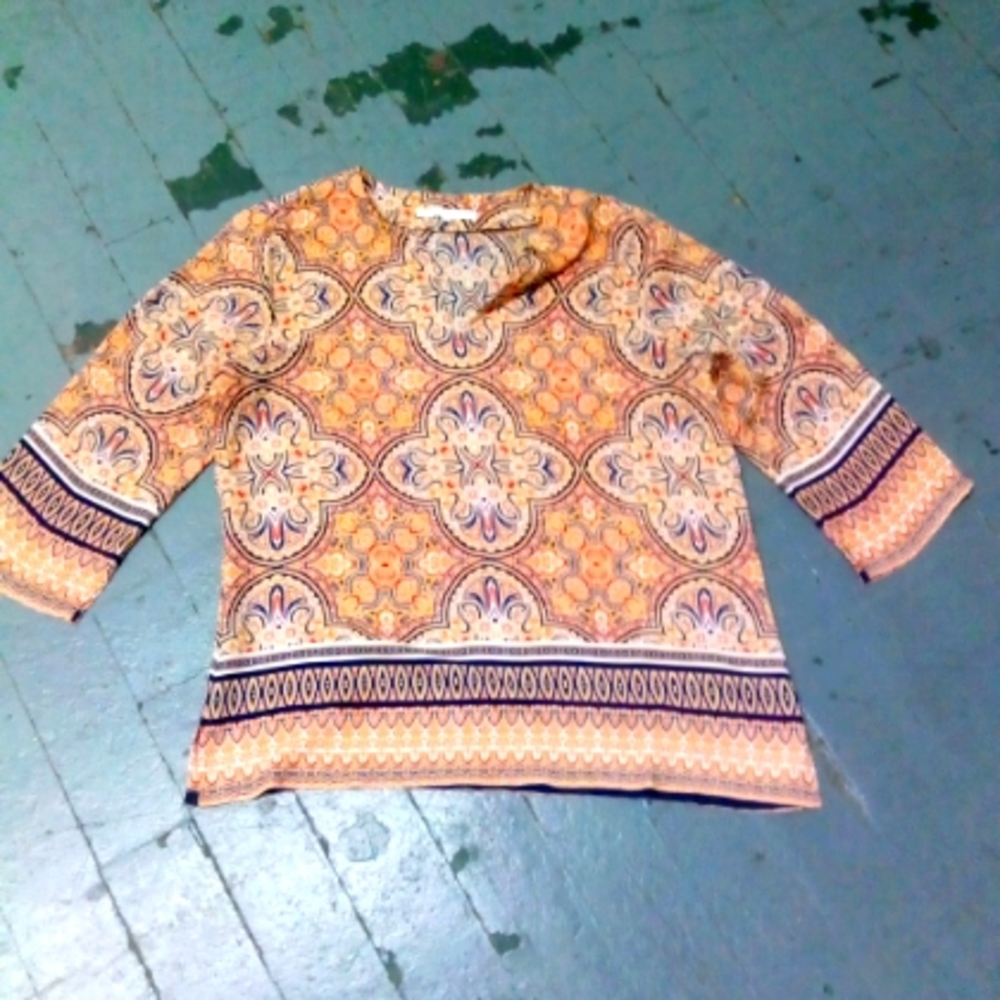 Long sleeve t-shirt